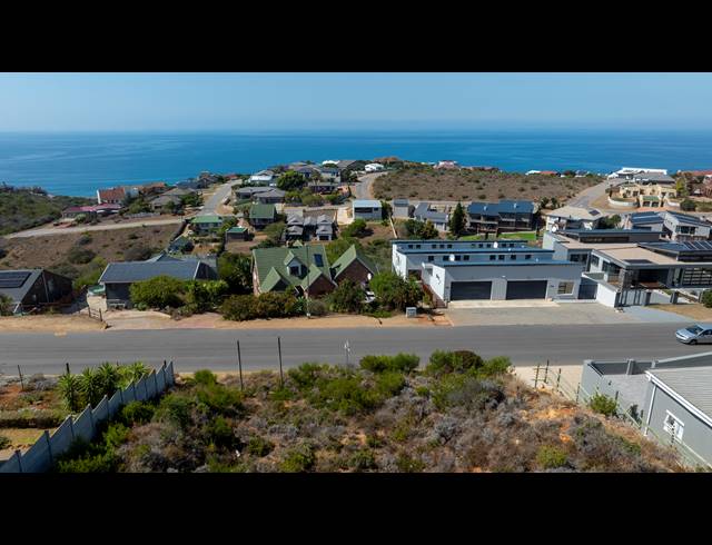 1,198M² VACANT LAND FOR SALE IN DANA BAY